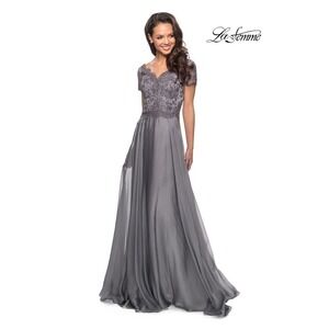 NWT La Femme Platinum Long Chiffon Lace Bodice Gown Maxi Dress Women Silver SZ 2
